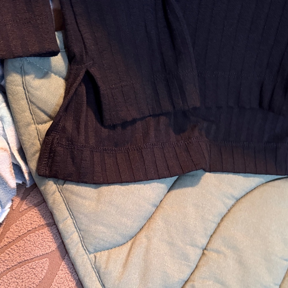 Joe Fresh Black Ribbed V-Neck Pullover - Picture 3 of 9